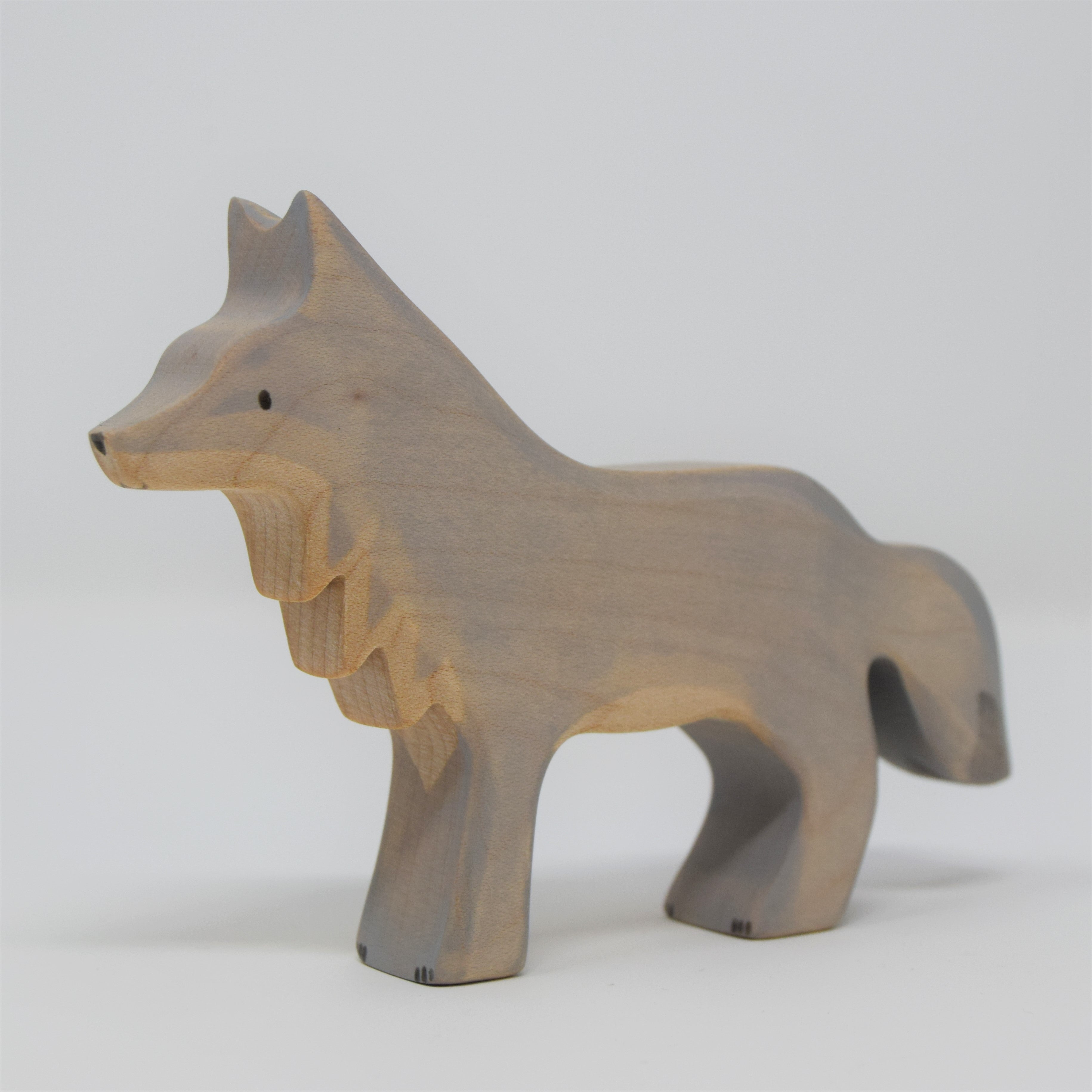 Wooden Standing Wolf – Eric & Albert